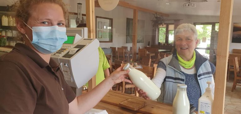 Weidberghof Milch in Glasflaschen